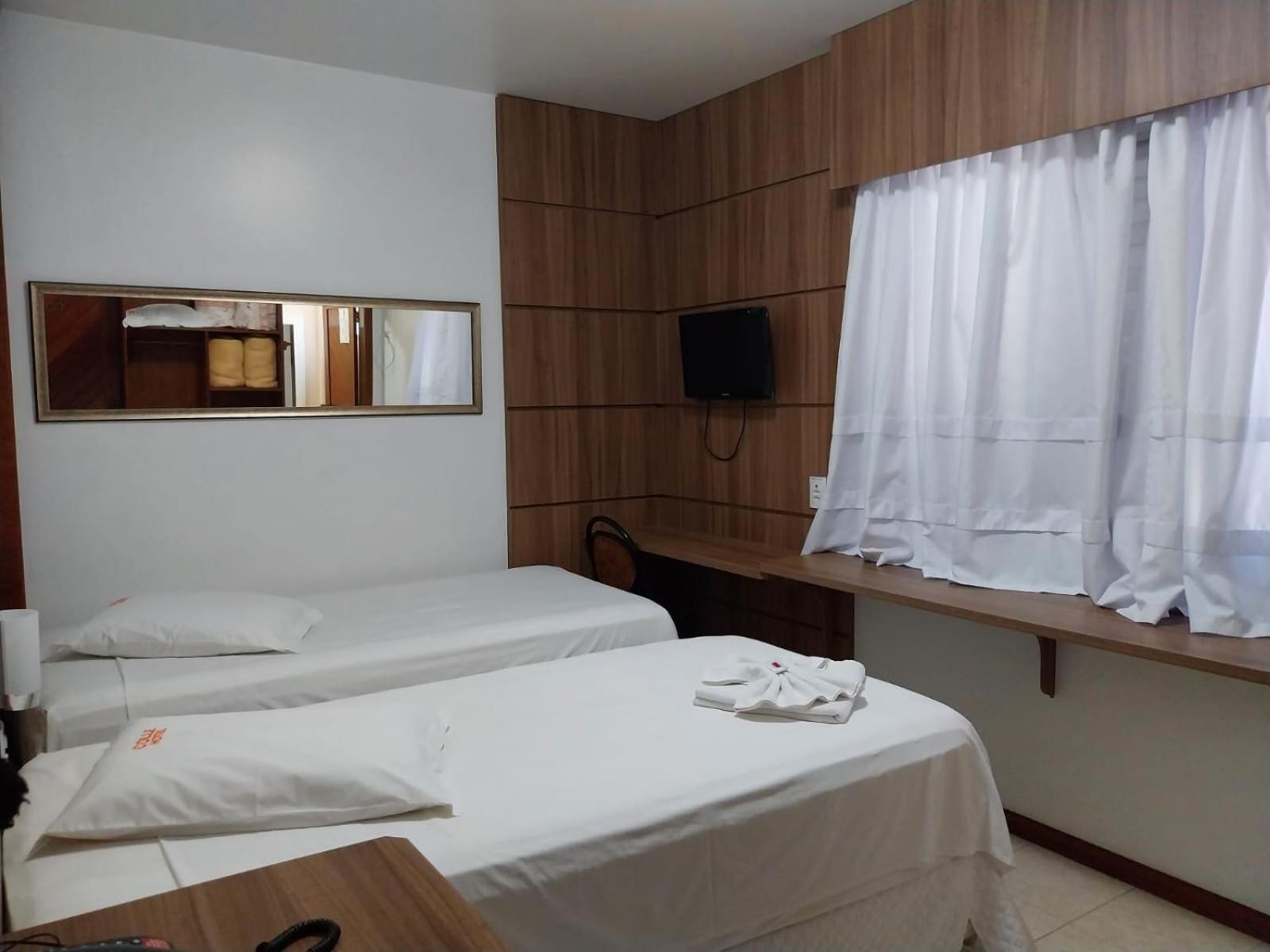 Colle Tourist Hotel Luxo Criciuma  Eksteriør billede